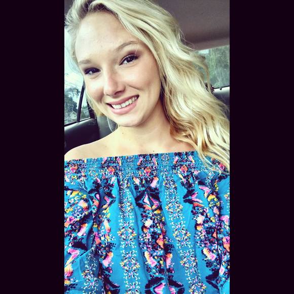 Meet your Posher, Peyton - Picture 1 of 1